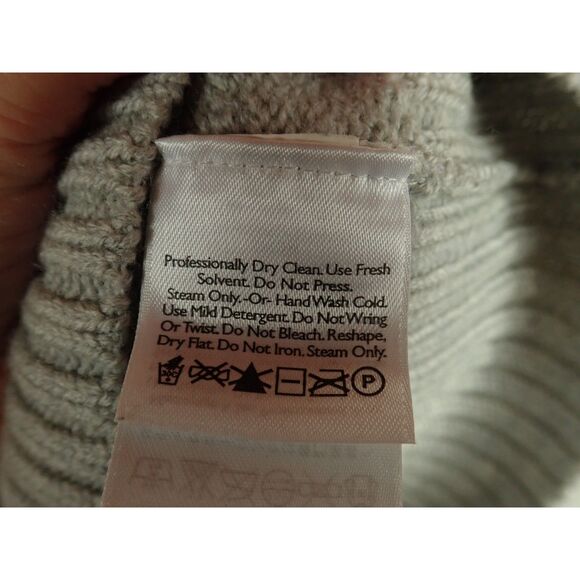 Eddie Bauer Merino Wool Gray Sweater Small V-Neck Layering Cable Knit Classic - Picture 9 of 10